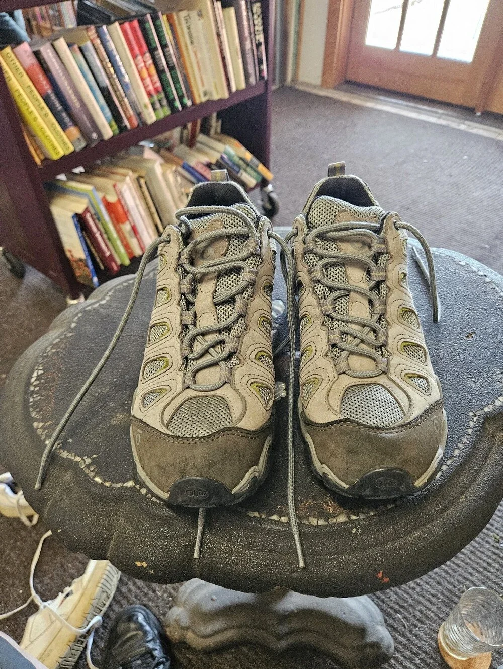 Oboz Sawtooth 2 Low Mens Grey Hiking Trail Shoes Size 10.5 W (Wide)